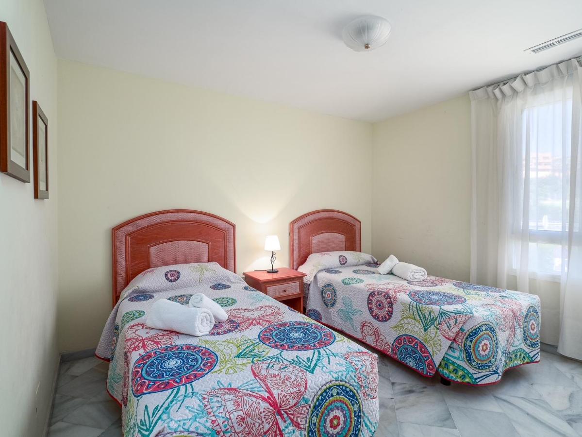 Fantastic Beachfront Apartment Estepona Esterno foto
